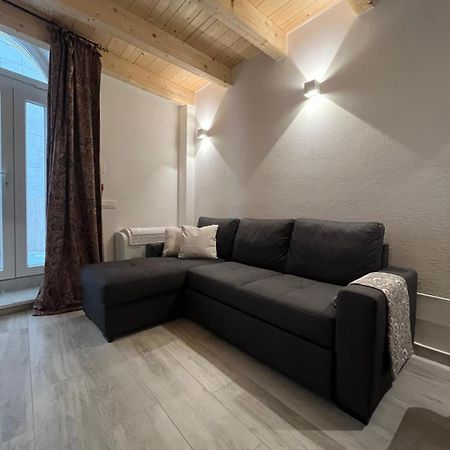 Апартаменти Loft Sofia A Pochi Metri Dal Mare Монелья Екстер'єр фото